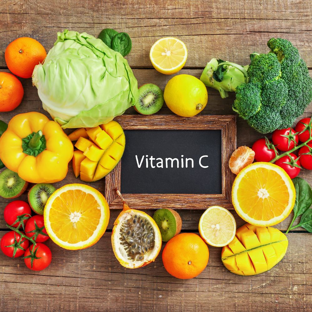  Trái cây giàu vitamin C, một chất có vai trò quan trọng trong quá trình tái tạo mô và liền sau mổ bướu cổ.